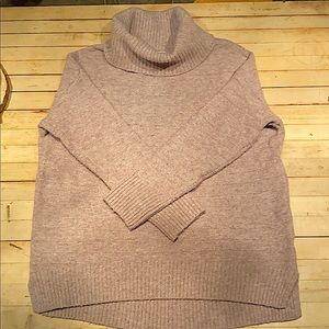 Women’s Size small turtleneck sweater